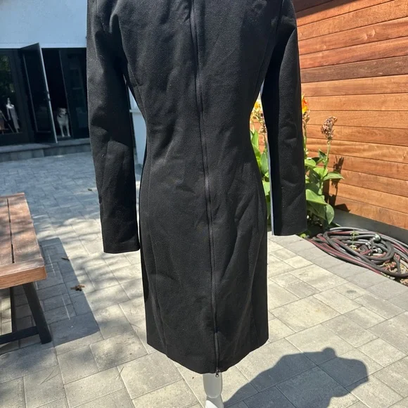 Narciso Rodriguez Black and White Sheath Dress with Raglan Sleeves - Picture 3 of 4